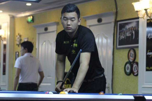 更要看到他 更要看到他