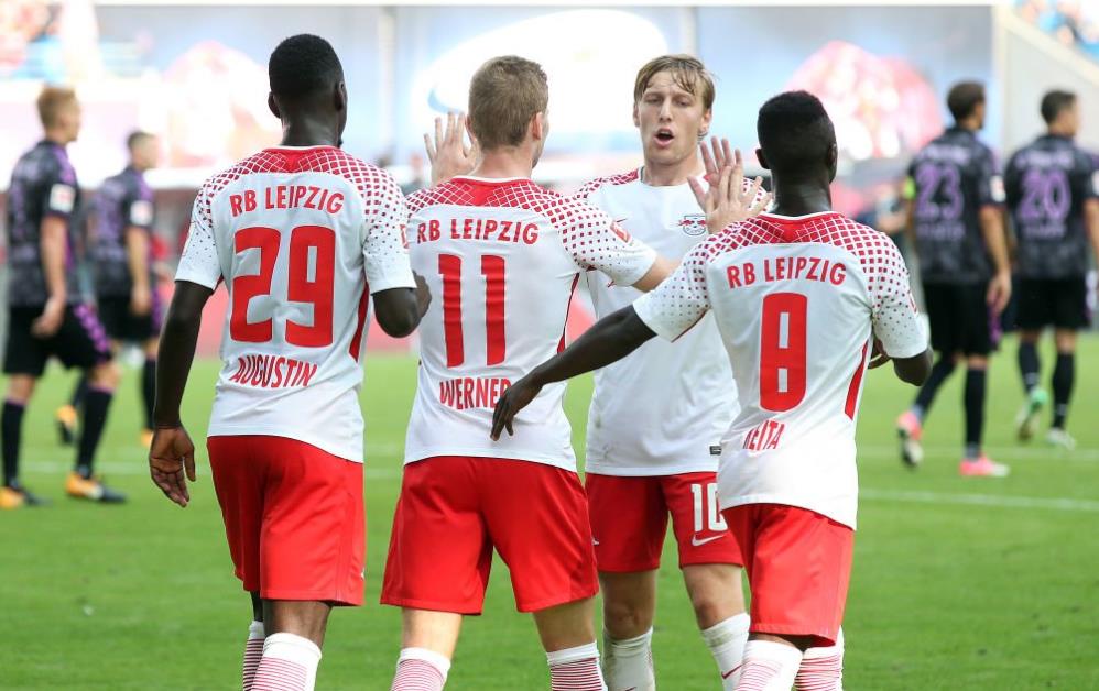 作为曼联队 作为曼联队