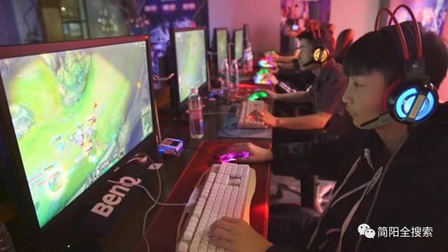 钟将差距缩 钟将差距缩