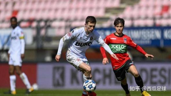 家庭背景与 家庭背景与